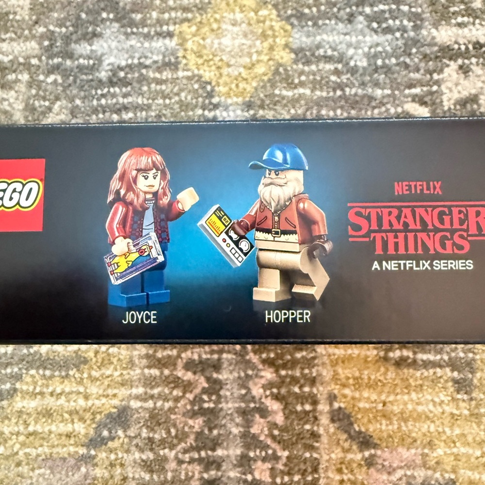 LEGO 40891 Stranger Things: WSQK Radio Station NEW - Picture 4 of 7